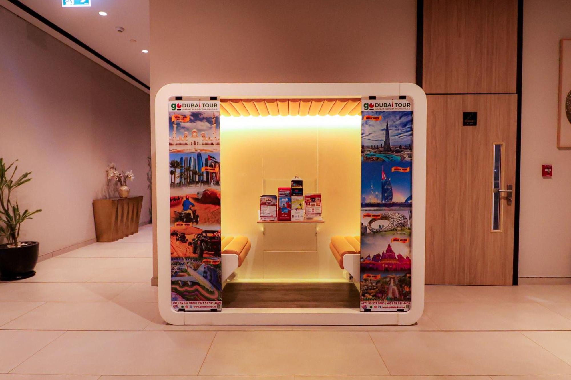 Beach Walk Hotel Jumeirah Dubai Exterior photo